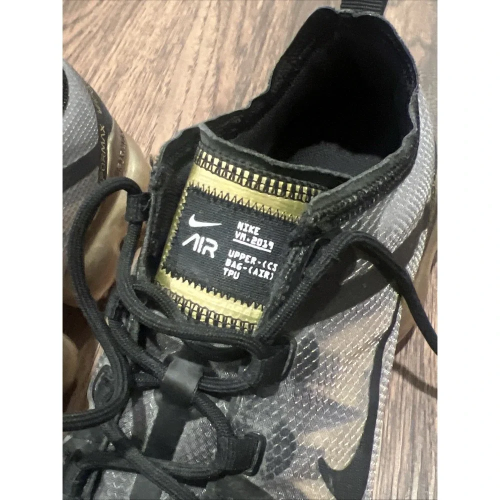Nike Air VaporMax Black Gold Shoes Size 7Y AJ2616-006 Running Walking Shoes 2018